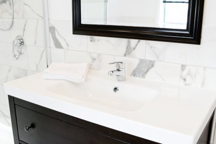 Contemporary Bathroom Marbled Wall