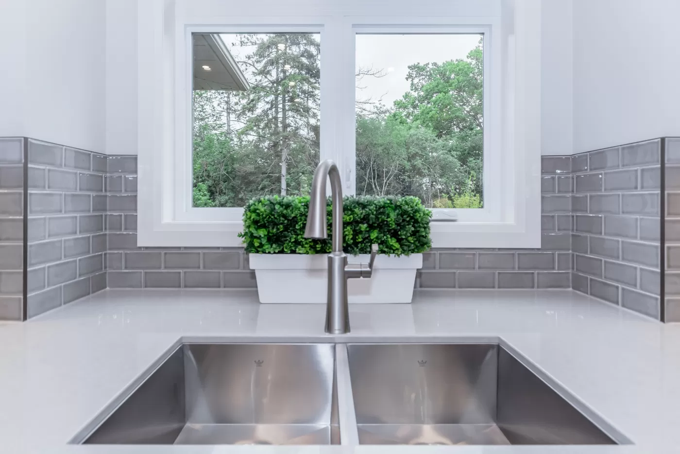 Contemporary Kitchen Backsplash