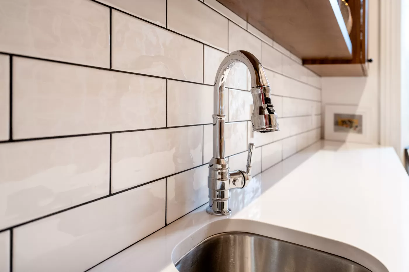 faucet and backsplash