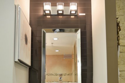 Glazed Tile Vanity Surround