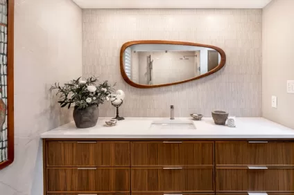 Stunning Warm-Toned Bathroom