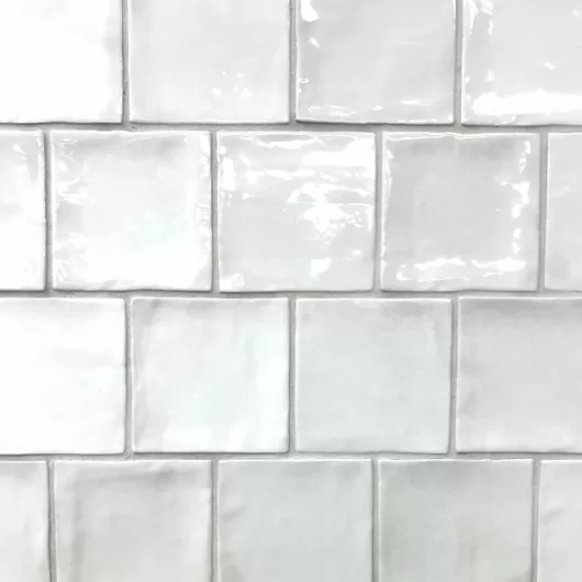 SMALL WHITE 4x4 BRIGHT  .